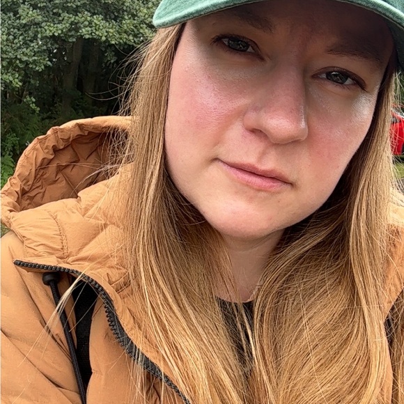 Meet your Posher, Jaclyn - Picture 1 of 1